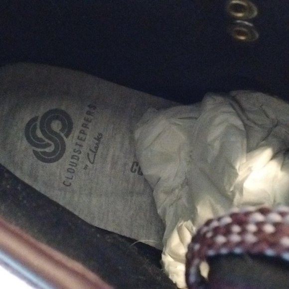 Clarks Cloudsteppers Cabrini Cove Ladies Suede Lace Ankle Boots, Aubergine 6M US - Picture 2 of 5